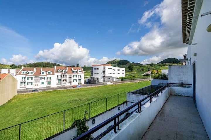 Vue verdoyante depuis le balcon de Park House
