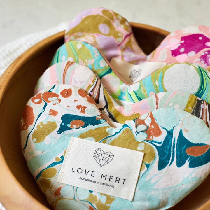 Eye Love Pillow pack of 24 assorted - Image 2